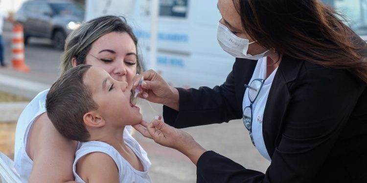 “Dia D” de multivacinação de crianças e adolescentes acontece neste sábado (7)