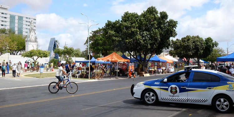 Trânsito sofre intervenções para o Dia de Finados