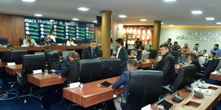 Câmara de Mossoró aprova Lei Orçamentária Anual 2024 em segundo turno