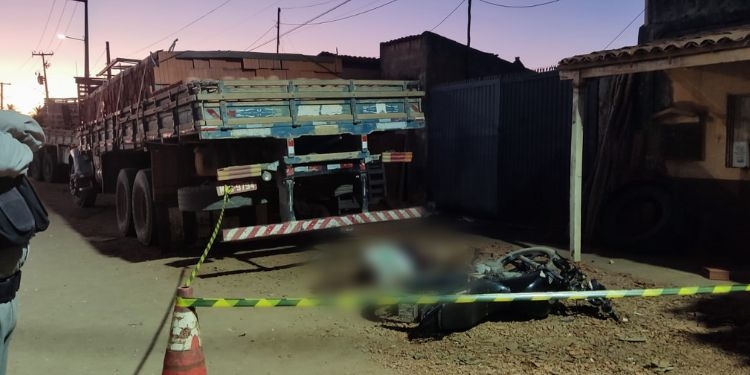 Jovem morre após colidir com caminhão em Baraúna