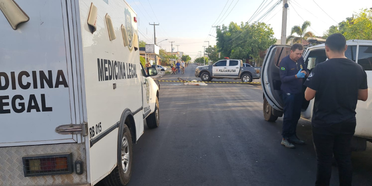 Mulher morre após cair de bicicleta e se cortar com vidro