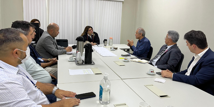 Caern participa de reunião para apresentar medidas de melhorias no abastecimento