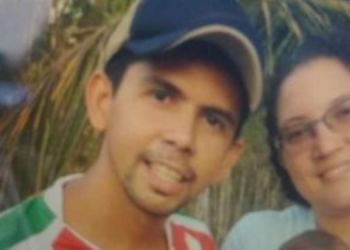 Foragido pelo crime de feminicídio no Ceará se entrega à polícia de Baraúna