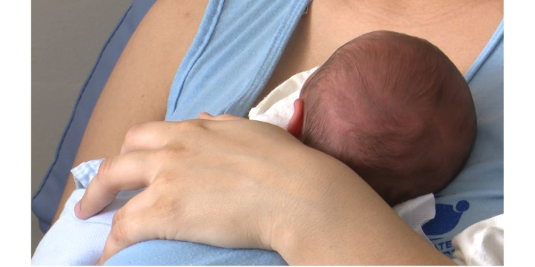 Método Canguru ajuda mães com bebês prematuros em Mossoró
