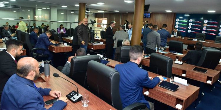 Câmara de Mossoró conclui votação de orçamento da Prefeitura para 2024