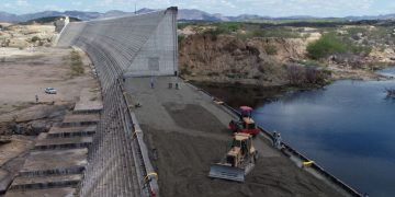 Nova etapa das obras na Barragem Oiticica é iniciada