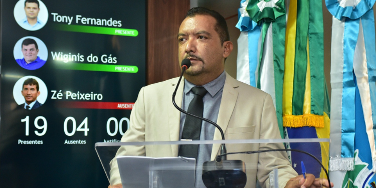 Após cirurgia cardíaca, vereador Marrom Lanches recebe alta hospitalar