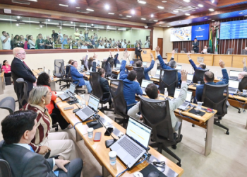 Assembleia Legislativa rejeita recurso e projeto de aumento do ICMS é derrubado