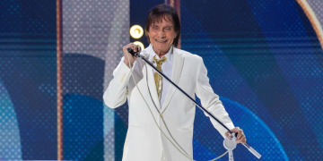 Roberto Carlos na Procissão de Santa Luzia: saiba como lenda mossoroense surgiu