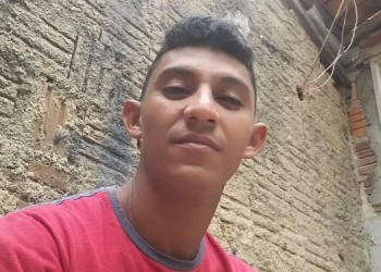 Jovem é assassinado a tiros enquanto pilotava moto em Governador Dix-Sept Rosado
