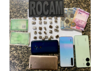 Polícia apreende drogas e conduz três suspeitos para delegacia de Mossoró