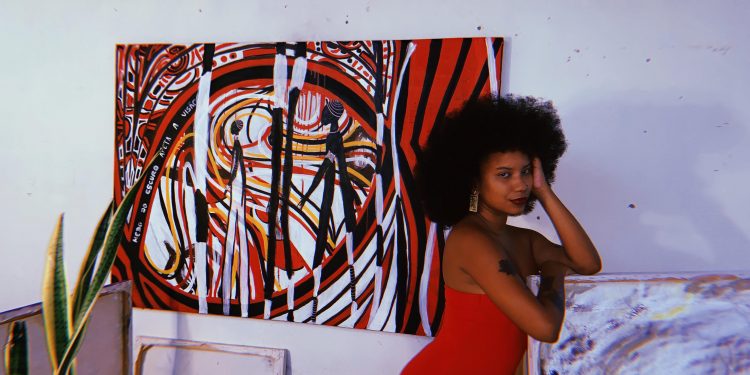 “A pintura me salvou”: conheça a artista potiguar Maria de Lourdes Santiago