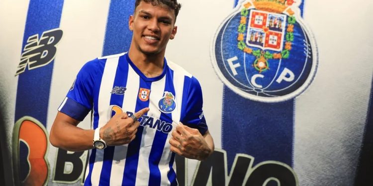 Gabriel Verón é anunciado como novo jogador do Cruzeiro