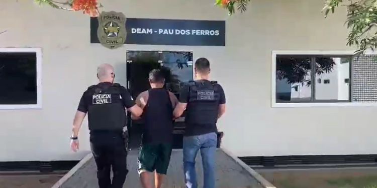 Homem é preso por descumprimento de medida protetiva em Riacho da Cruz