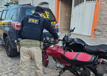 Dois homens são presos pela PRF em Areia Branca