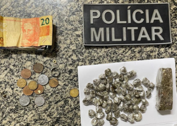 Mulher é presa por suspeita de envolvimento com tráfico de drogas em Baraúna