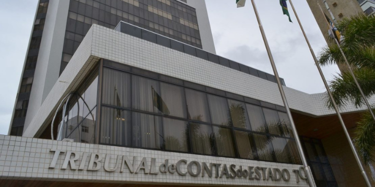 Governo recorre de decisão do TCE sobre aposentadoria de servidores