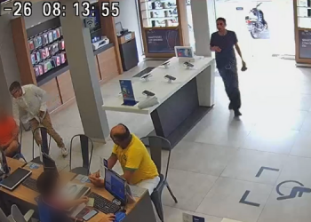 Vídeo: criminosos armados assaltam loja de celulares em Caicó