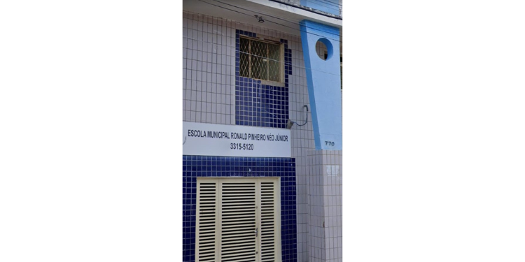 Pais denunciam que escola está sem aulas presenciais desde 2023 por problemas estruturais