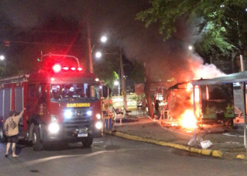 Trailer é destruído por incêndio em Mossoró