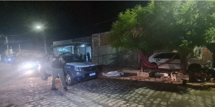Homem é assassinado por dupla de moto em Areia Branca