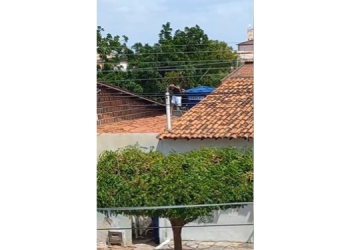 Foragido da Justiça é preso ao tentar se esconder embaixo de caixa d’água em Mossoró; veja vídeo