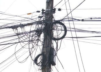 Cosern alerta para colisões em postes e prejuízos na rede elétrica