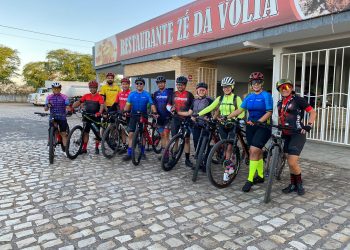 Ciclistas pedem respeito no trânsito em mobilização nesta quarta-feira (10)