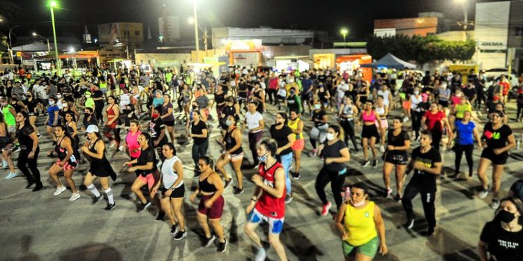 Avenida Rio Branco retorna aulas de dança nesta terça-feira (9)