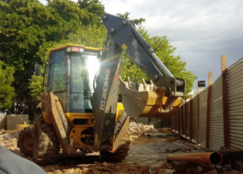 Obra no Centro rompe fibra e deixa TCM Telecom sem telefonia
