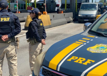PRF RN flagra mais de 300 motoristas dirigindo com excesso de velocidade no primeiro dia de Carnaval