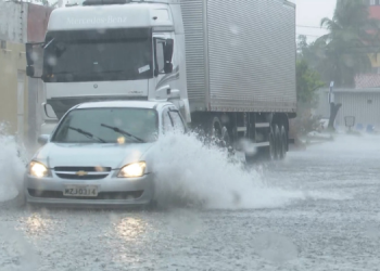 Início do período chuvoso é marcado por forte chuva em Mossoró