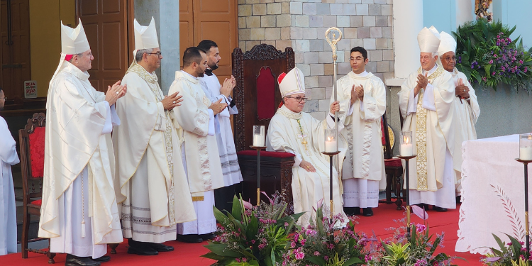 Dom Francisco de Sales assume Diocese de Mossoró