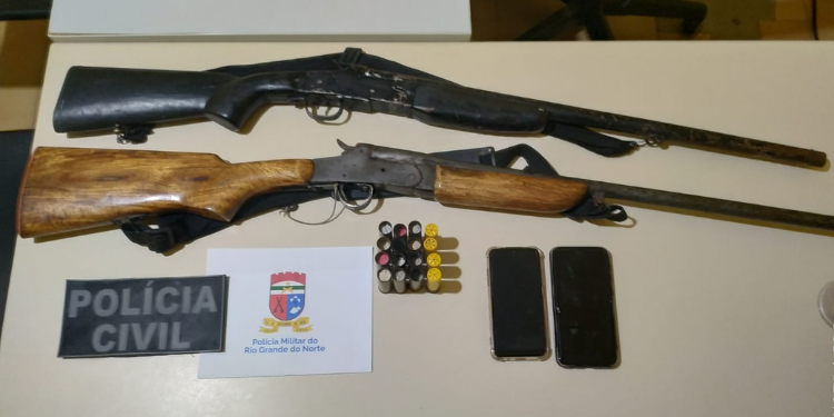 Jovem que postava fotos com armas em rede social é preso em Florânia