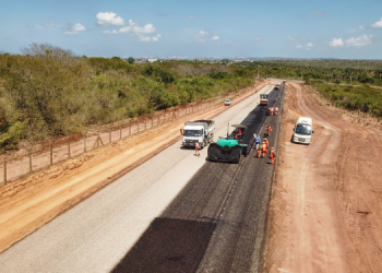 Governo do RN anuncia primeiro lote de licitação para recuperação de estradas