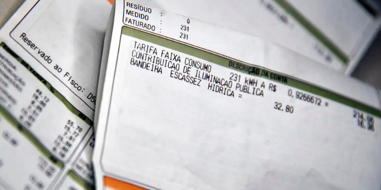 Bandeira tarifária continua verde em março, informa Aneel