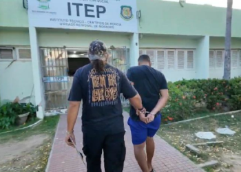 Adolescente é apreendido e homem é preso por tráfico de drogas em Areia Branca