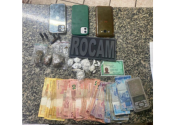 Dupla é presa por tráfico de drogas no Bairro Barrocas em Mossoró