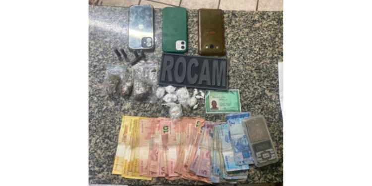 Dupla é presa por tráfico de drogas no Bairro Barrocas em Mossoró 