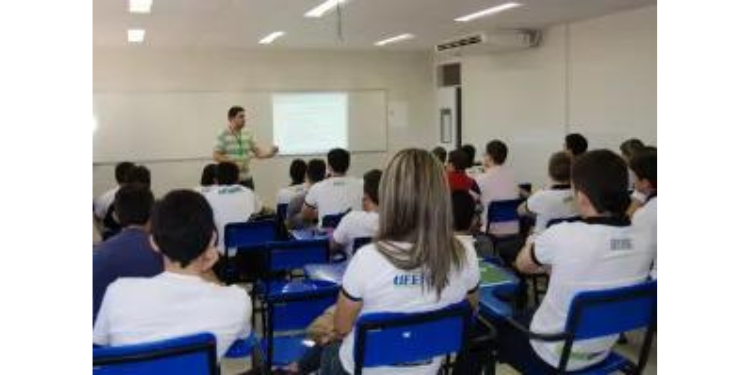 Ufersa abre seleção para professores substitutos