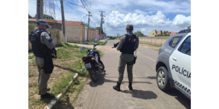 Polícia recupera moto roubada em Mossoró