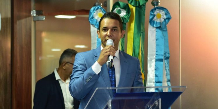 Em leitura anual, Allyson Bezerra presta contas da gestão e anuncia ações para 2024