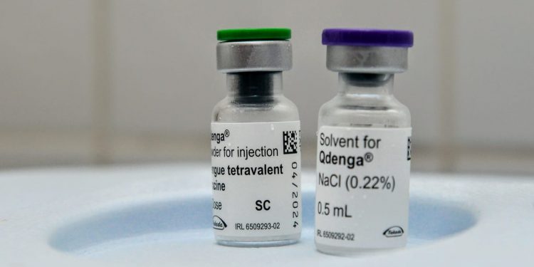 Vacinação contra a dengue amplia faixa etária para adolescentes de 12 a 14 anos