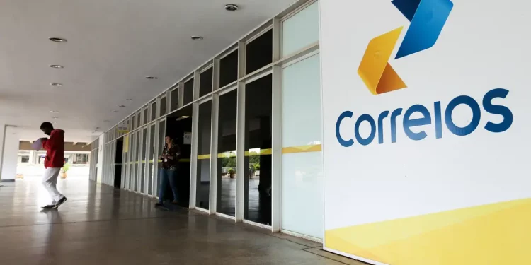 Correios atenderão a serviços da Caixa como seguro-desemprego e FGTS