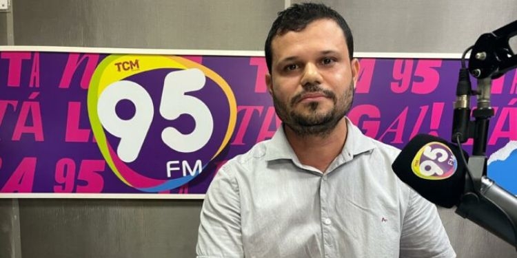 Líder da oposição garante analisar contratos suspeitos na Prefeitura de Mossoró