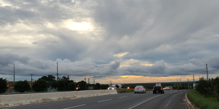 Previsão para o fim de semana é de chuva em todo o RN