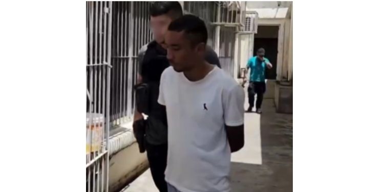 Tornozelado investigado em adulteração veicular e exercício ilegal de medicina é preso em Mossoró