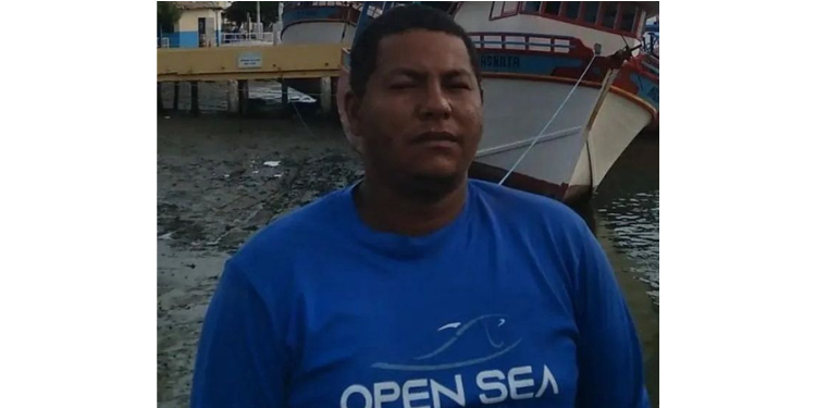 Homem morre após cair de moto em Areia Branca  