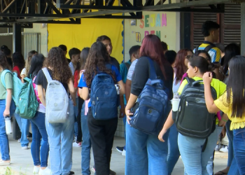 Pé-de-Meia: estudantes nascidos em março e abril recebem R$ 200 nesta quarta (27)
