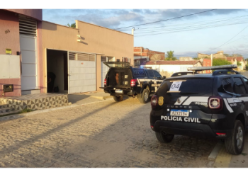 Policiais prendem casal por tráfico de drogas em Touros